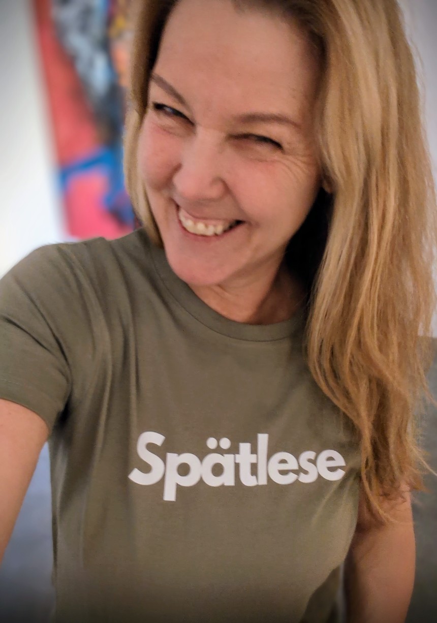 T-Shirt Spätlese khaki | Moselzeug 1 T-Shirt Spätlese in khaki von Moselzeug