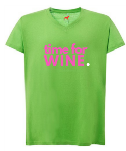Leuchtend grünes T-Shirt mit Aufdruck Time for wine von Moselzeug.
