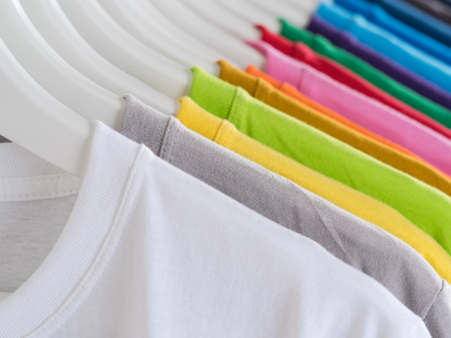 Bunte Shirts für Moselzeug